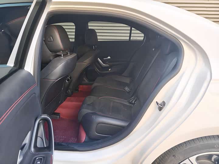 Mercedes-Benz A-Class 2024 2024款 A 200 L 时尚型