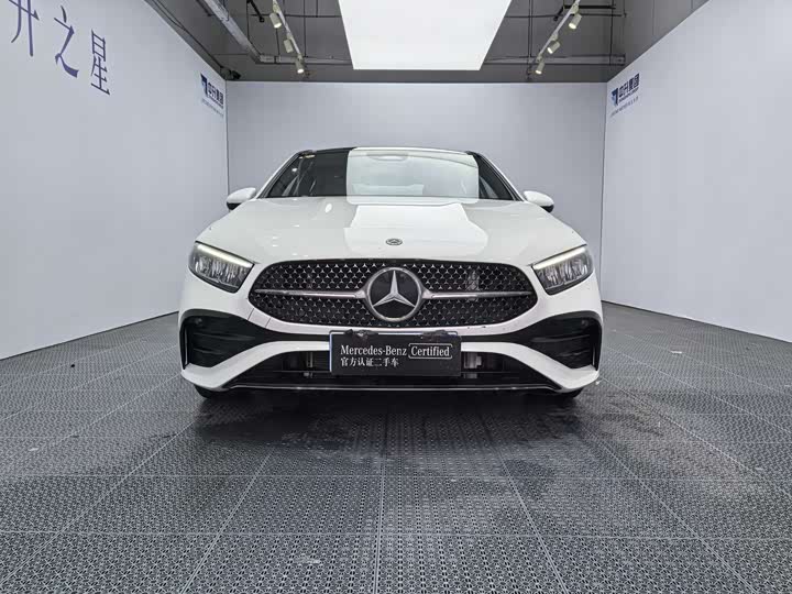 Mercedes-Benz A-Class 2024 2024款 A 200 L 时尚型