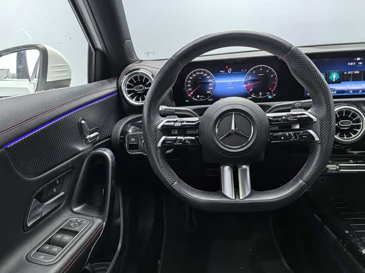 Mercedes-Benz A-Class 2024 2024款 A 200 L 时尚型