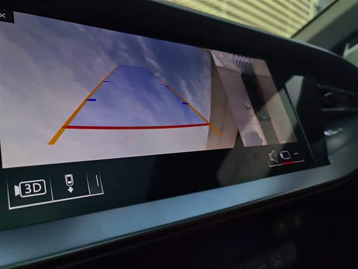 Audi A3 2025 2025款 A3L Limousine 35TFSI 飞驰尊享型