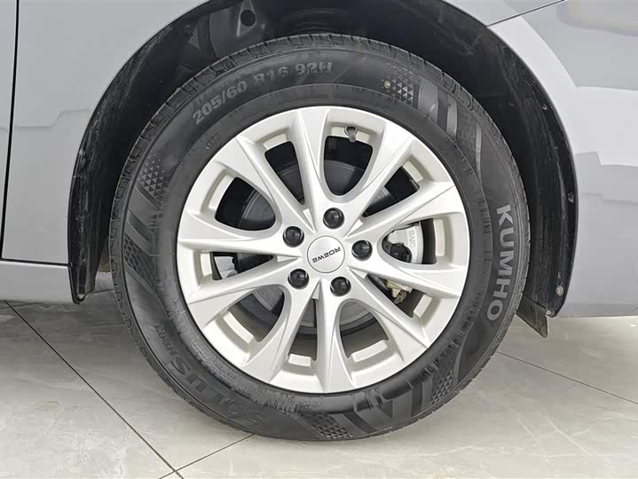 Roewe i5 2023 2023款 1.5L CVT豪华版