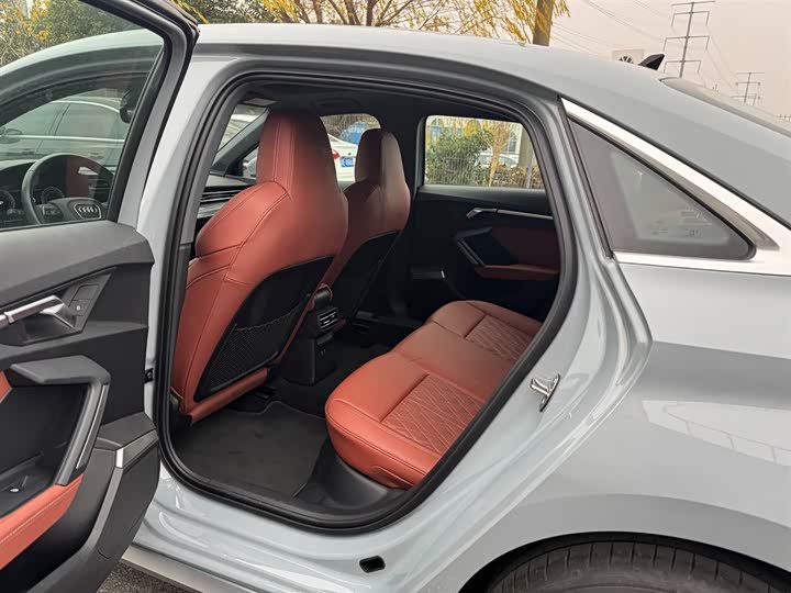 Audi A3 2025 2025款 A3L Limousine 35TFSI 飞驰尊享型 +豪华臻选包