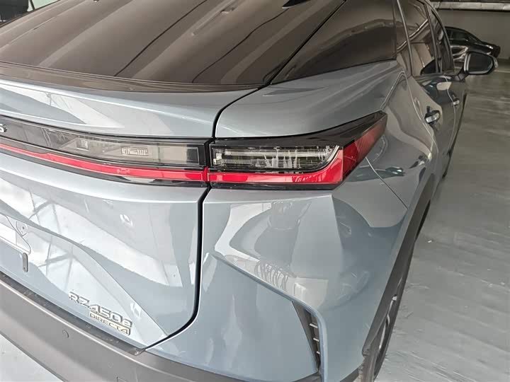 Lexus RZ 2023 2023款 450e 四驱纵享版