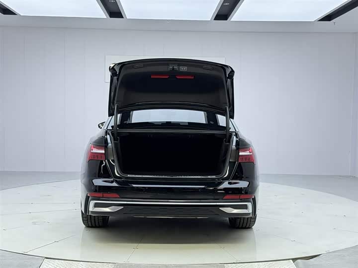 Audi A6L 2025 2025款 45 TFSI quattro 臻选动感型