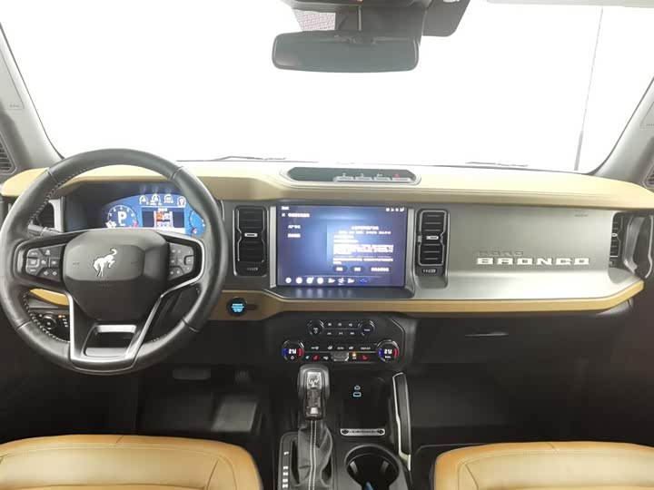 Ford Bronco 2024 2024款 2.3T 长滩