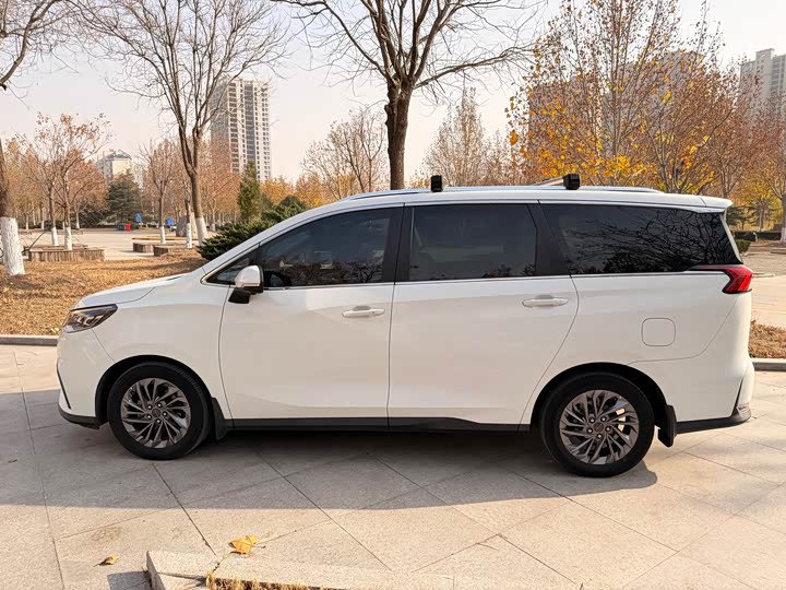 Maxus Euniq 5 2020 2020款 1.3T PLUG IN 豪华版