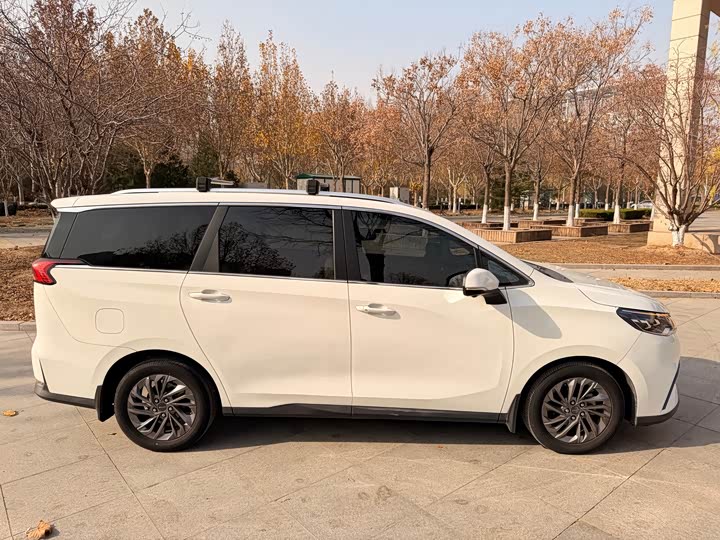 Maxus Euniq 5 2020 2020款 1.3T PLUG IN 豪华版