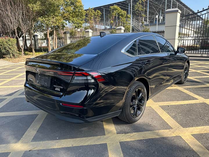 Honda Accord 2025 2025款 运动系列 260TURBO 豪华版