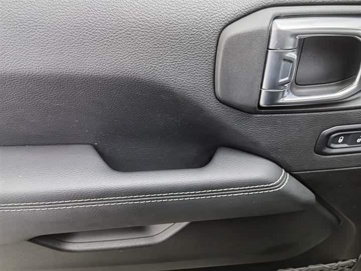 Jeep Gladiator 2022 2022款 3.6L 先行版