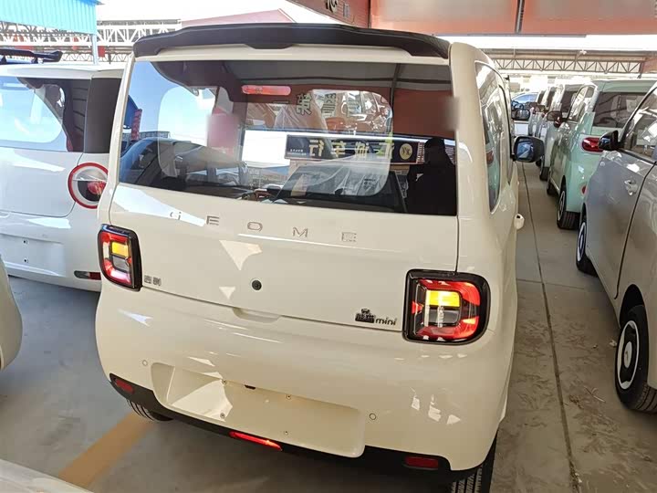 Geely Galaxy Panda Mini 2025 2025款 熊猫mini 210km 元气熊