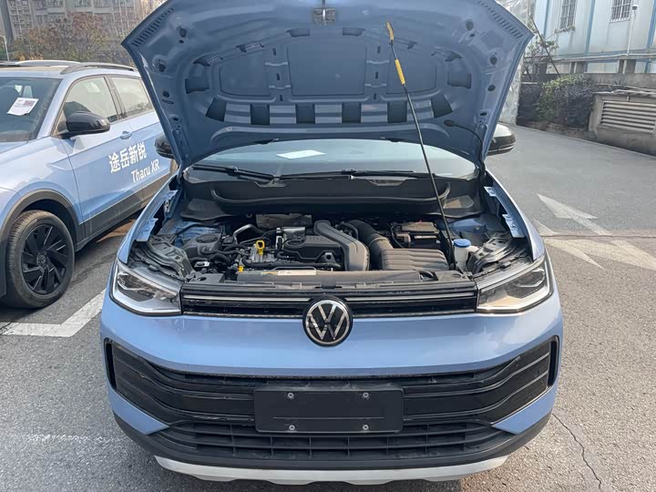 Volkswagen Tharu 2025 2025款 新锐 300TSI 锐享版