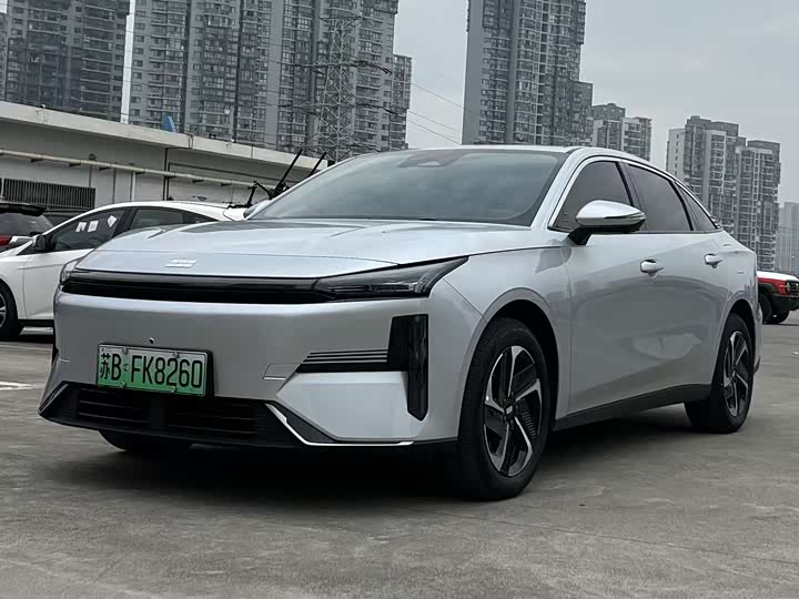 2025 Geely Galaxy L6