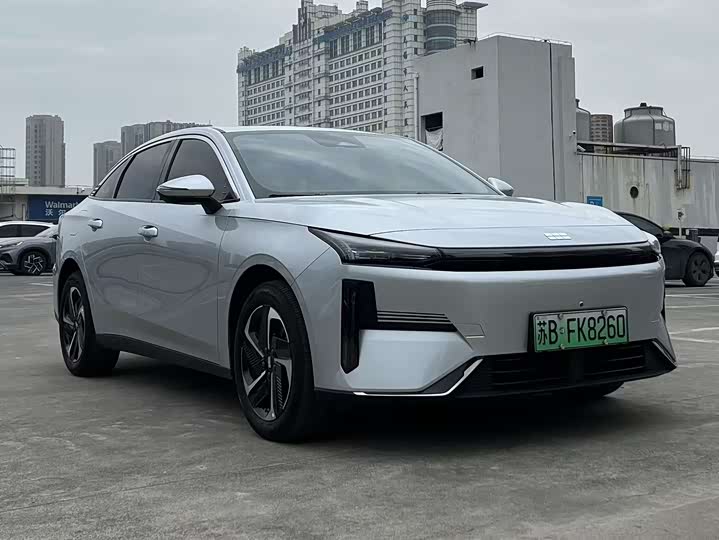 2025 Geely Galaxy L6