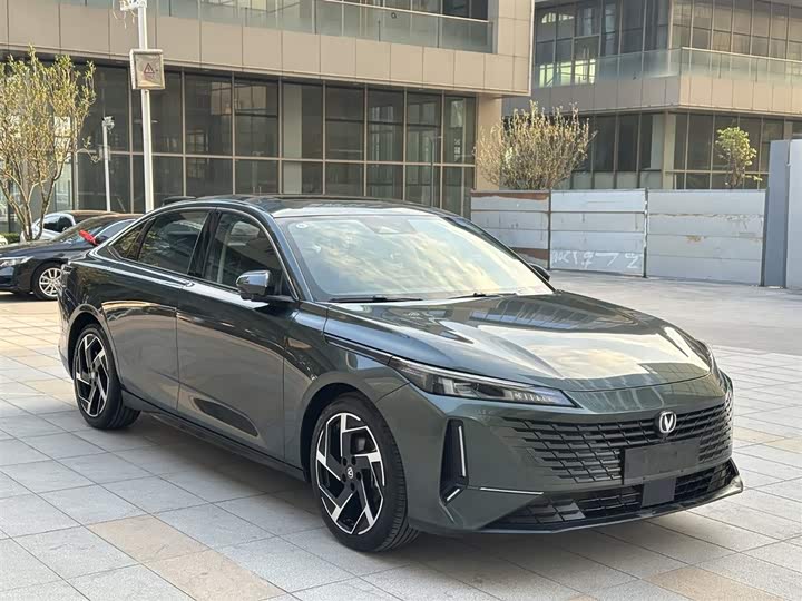 Changan Yida 2023 2023款 蓝鲸NE 1.5T GDI DCT旗舰型