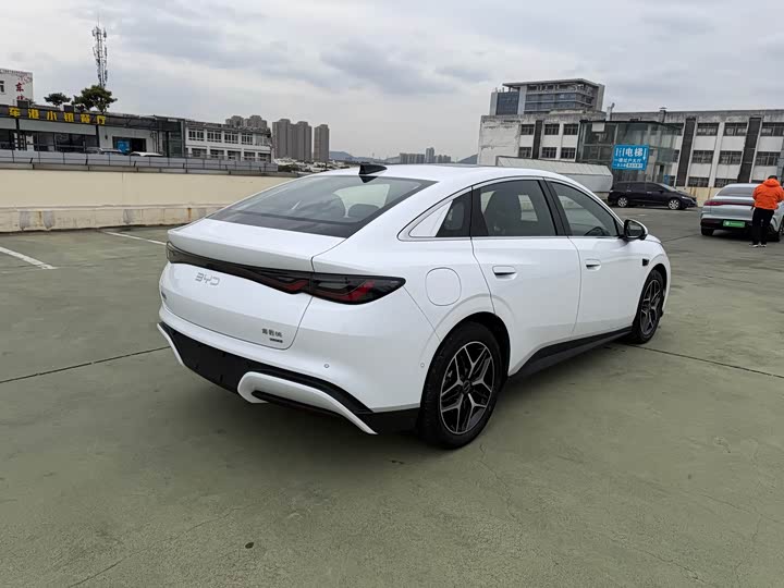 2025 BYD Seal 06 Hybrid/EV