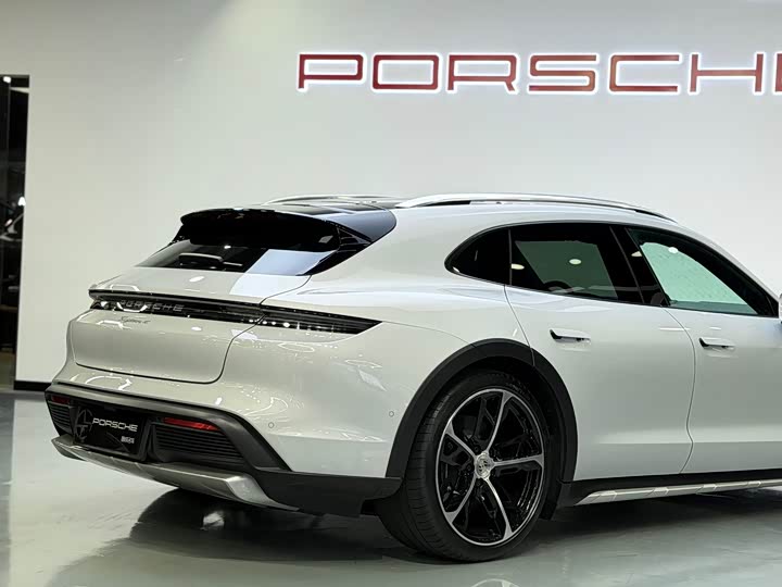 Porsche Taycan 2026 2026款 Taycan 4 Cross Turismo