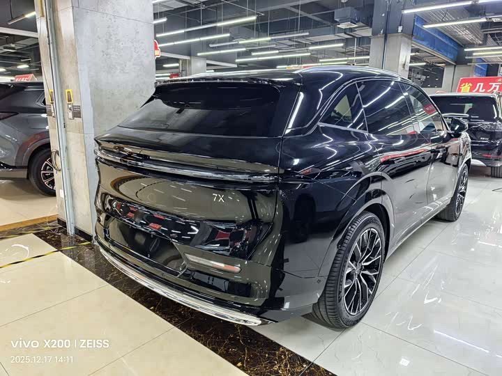 Zeekr 7X 2025 2025款 100kWh 长续航四驱智驾版