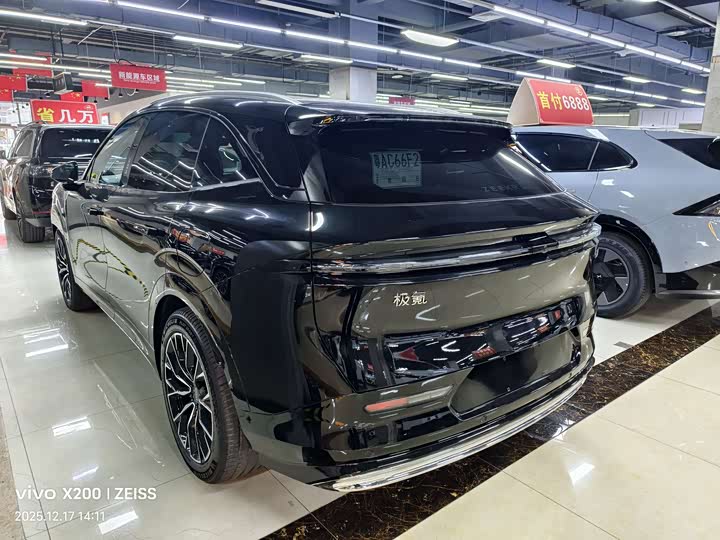 Zeekr 7X 2025 2025款 100kWh 长续航四驱智驾版