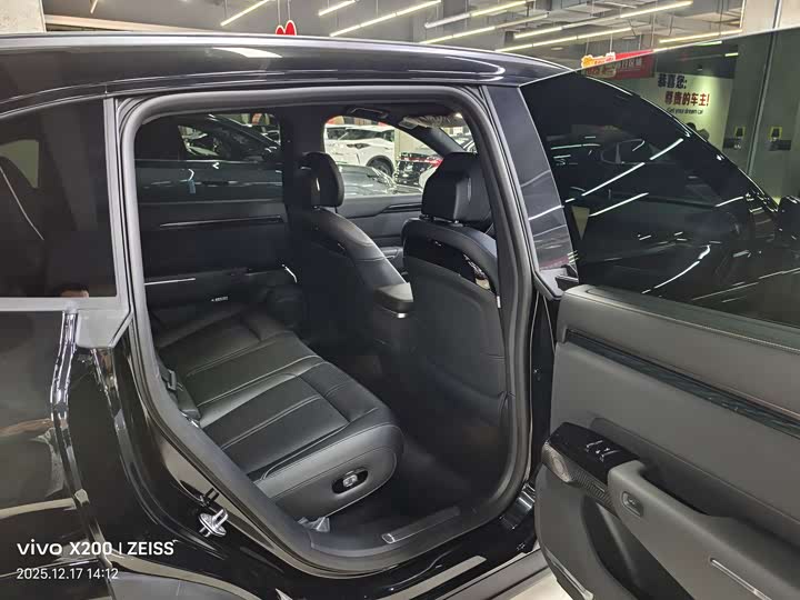 Zeekr 7X 2025 2025款 100kWh 长续航四驱智驾版