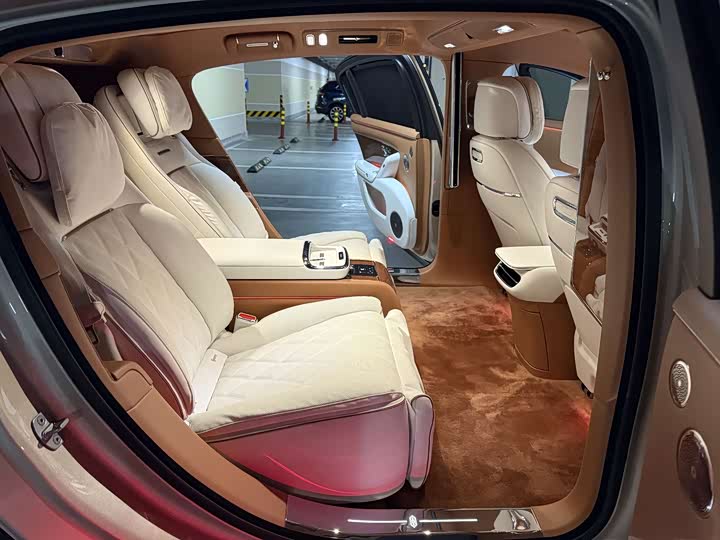 Maextro S800 2025 2025款 增程 星耀行政版 4座