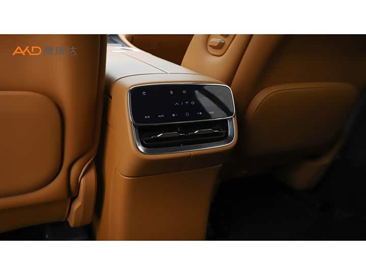 Aito M8 2025 2025款 增程 Max+版 53.4kWh 5座版