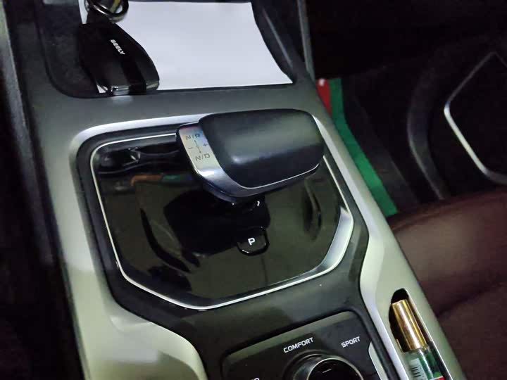 Geely Okavango 2022 2022款 1.8TD DCT豪华型 7座