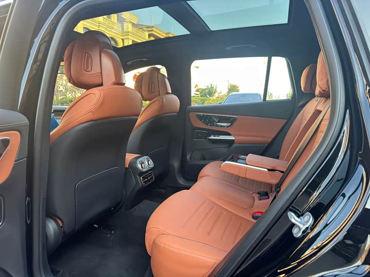 Mercedes-Benz GLC-Class 2025 2025款 GLC 260 L 4MATIC 豪华型