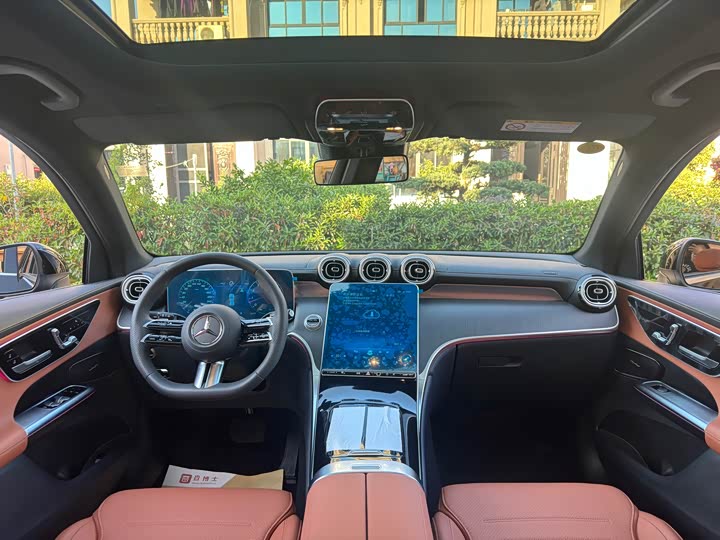 Mercedes-Benz GLC-Class 2025 2025款 GLC 260 L 4MATIC 豪华型