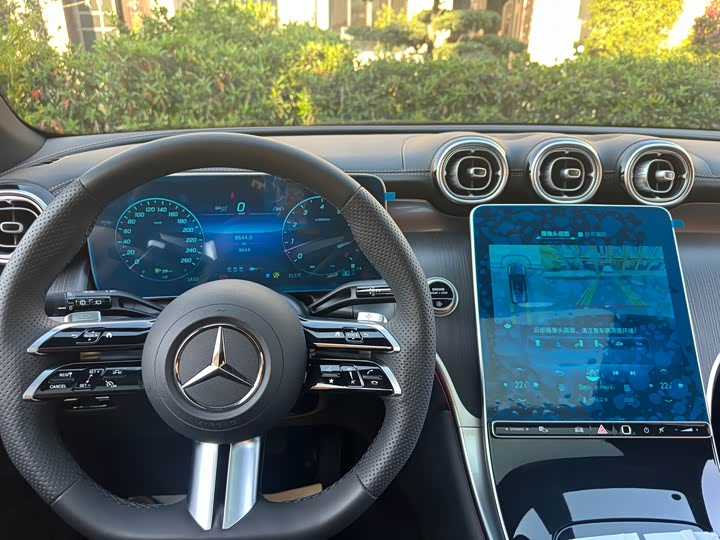 Mercedes-Benz GLC-Class 2025 2025款 GLC 260 L 4MATIC 豪华型