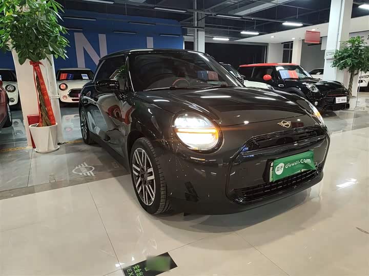 Mini Cooper 2024 2024款 456km COOPER E 经典派