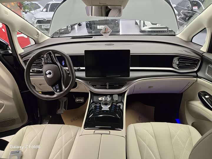 Denza D9 2025 2025款 DM-i 智驾版 1020 四驱旗舰型