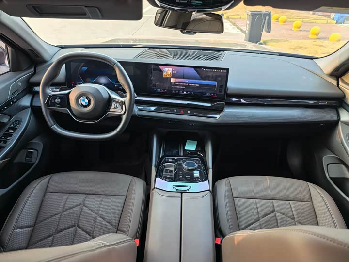 BMW 5 Series 2025 2025款 530Li 领先型 豪华套装