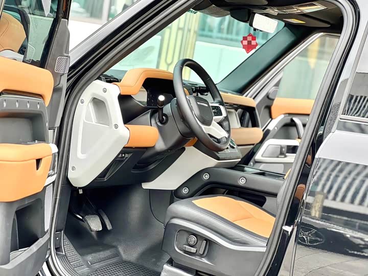 Land Rover Defender 2024 2024款 110 3.0T P400 X-DYNAMIC HSE