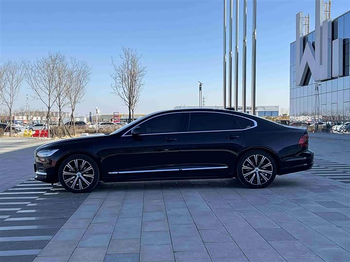 Volvo S90 2025 2025款 B5 智远豪华版