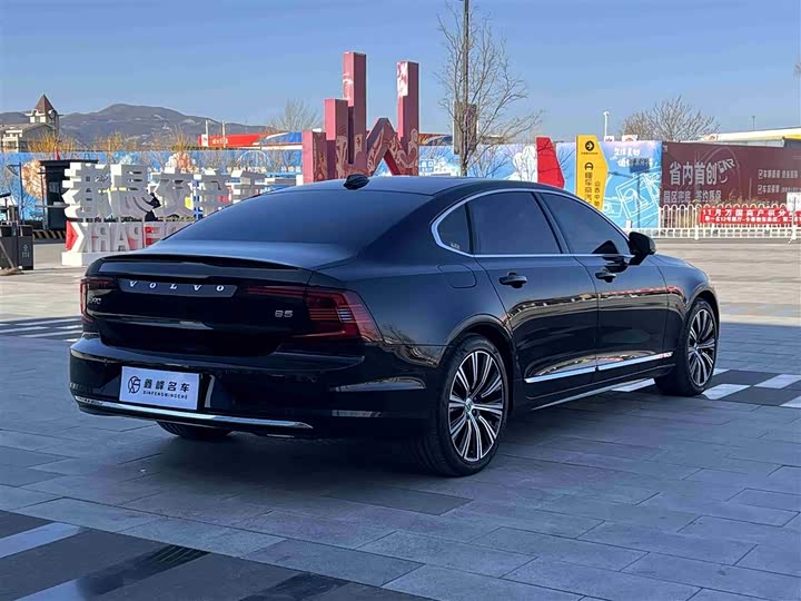 Volvo S90 2025 2025款 B5 智远豪华版
