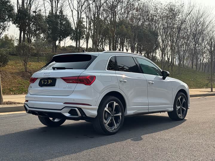 Audi Q3 2024 2024款 35 TFSI 时尚动感型
