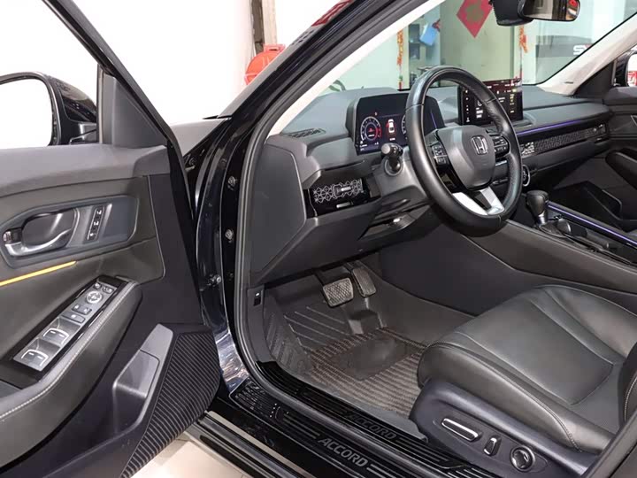 Honda Accord 2025 2025款 260TURBO 尊贵版