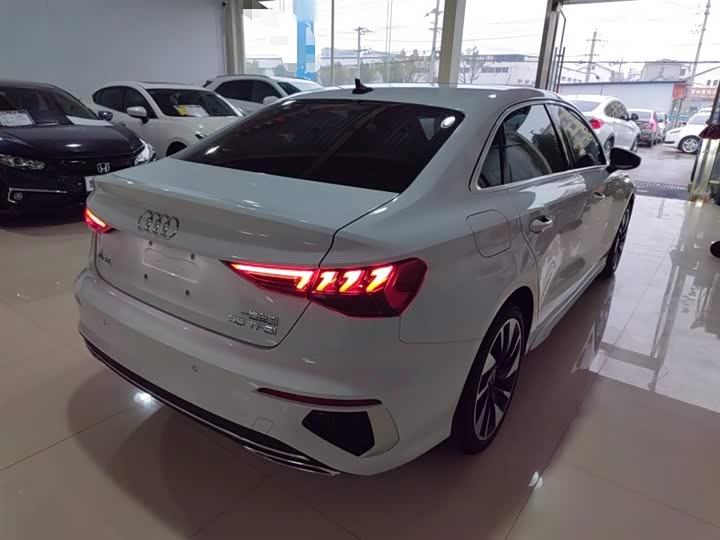 Audi A3 2024 2024款 A3L Limousine 35 TFSI 时尚运动型