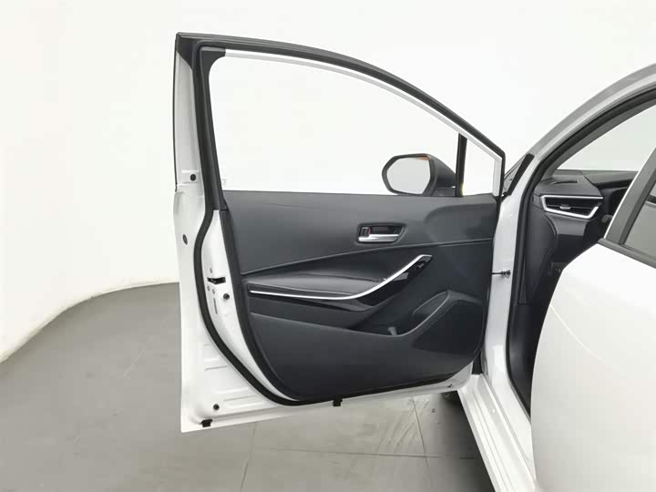 Toyota Corolla 2024 2024款 1.8L 智能电混双擎 精英版