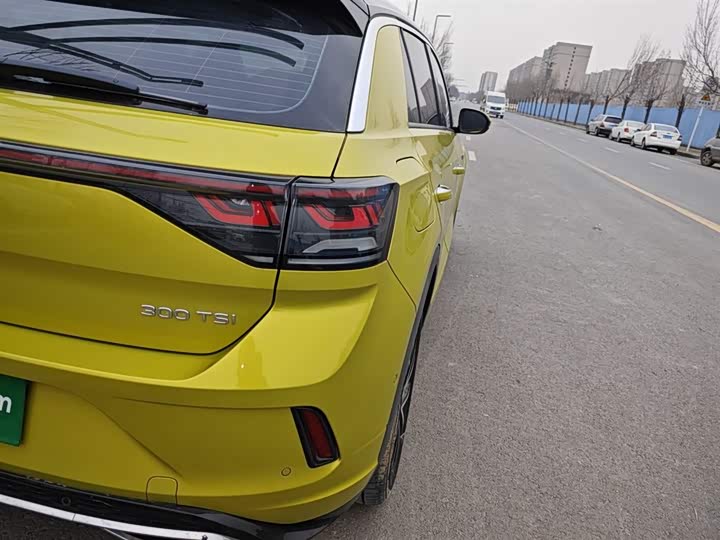 Volkswagen T-Roc 2023 2023款 300TSI DSG两驱星光版