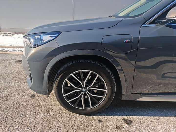 BMW iX1 2023 2023款 eDrive25L M运动套装