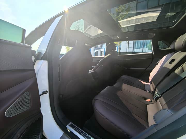 Denza Z9GT 2024 2024款 1100四驱Ultra版