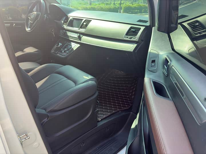 Maxus G10 2022 2022款 2.0T 自动精英版 汽油 7座