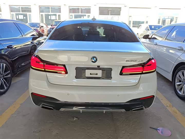 BMW 5 Series Hybrid 2022 2022款 改款三 535Le 先锋版M运动套装
