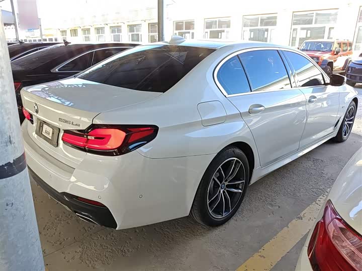 BMW 5 Series Hybrid 2022 2022款 改款三 535Le 先锋版M运动套装