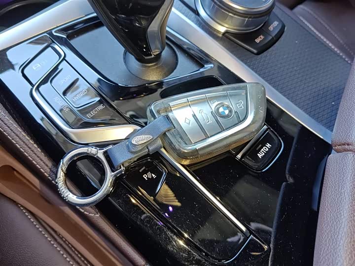 BMW 5 Series Hybrid 2022 2022款 改款三 535Le 先锋版M运动套装