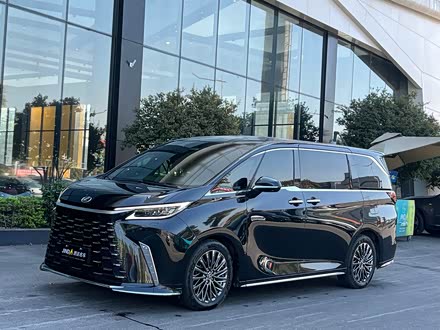 Lexus LM 2023 2023款 500h 六座尊崇版