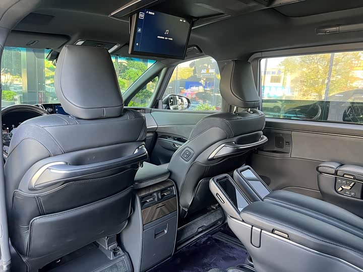 Lexus LM 2023 2023款 500h 六座尊崇版