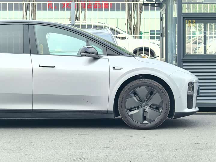 LiXiang i6 2025 2025款 两驱标准版