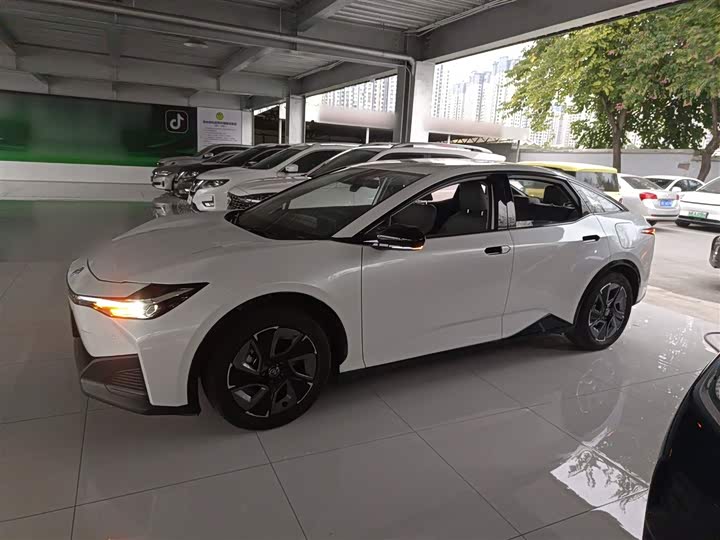 2024 Toyota bZ3